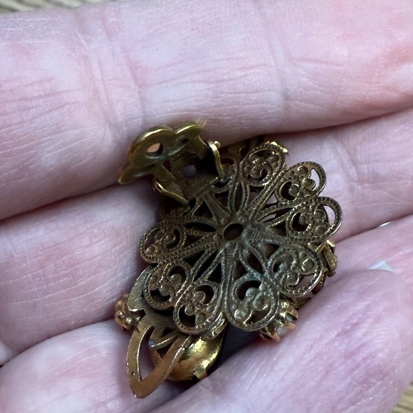 2 Pair Vintage Clip on Earring Sets Elegant Gold and Green, Purple & Gold - Picture 9 of 15